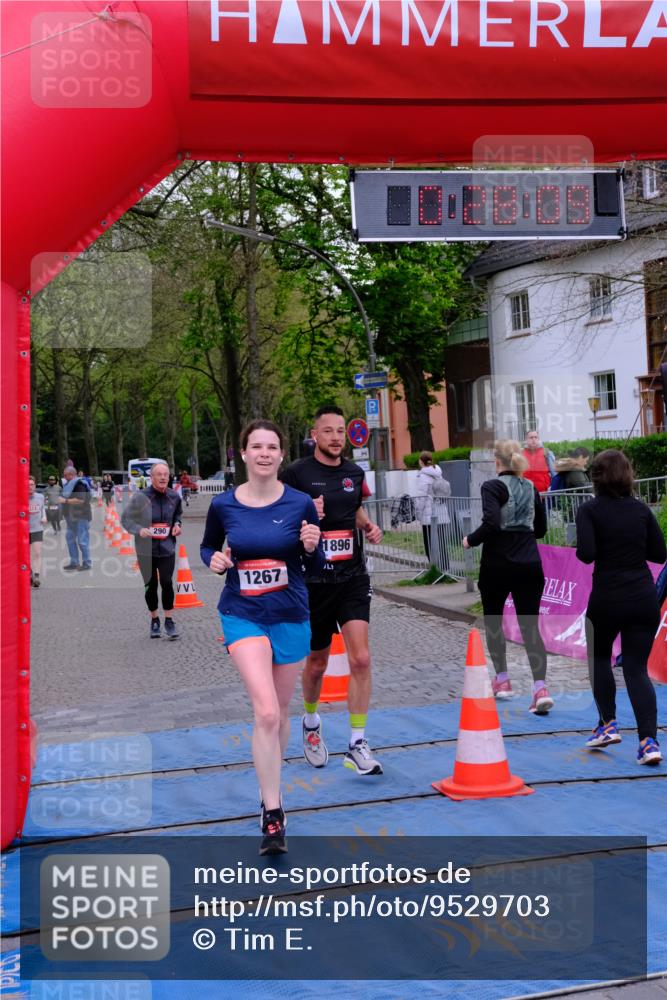 19.04.2026 - Hammer Lauf Tim E. http://msf.ph/oto/9529703 19.04.2026 10:13:16 Ziel 165, 284, 290, 301, 401, 691, 692, 1083, 1267, 1297, 1633, 1851, 1896 meine-sportfotos.de