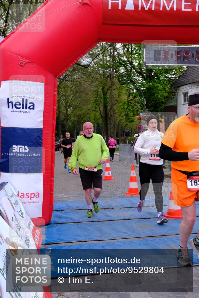 19.04.2026 - Hammer Lauf Tim E. http://msf.ph/oto/9529804 19.04.2026 10:14:31 Ziel 260, 366, 544, 579, 783, 1075, 1091, 1638, 1760 meine-sportfotos.de