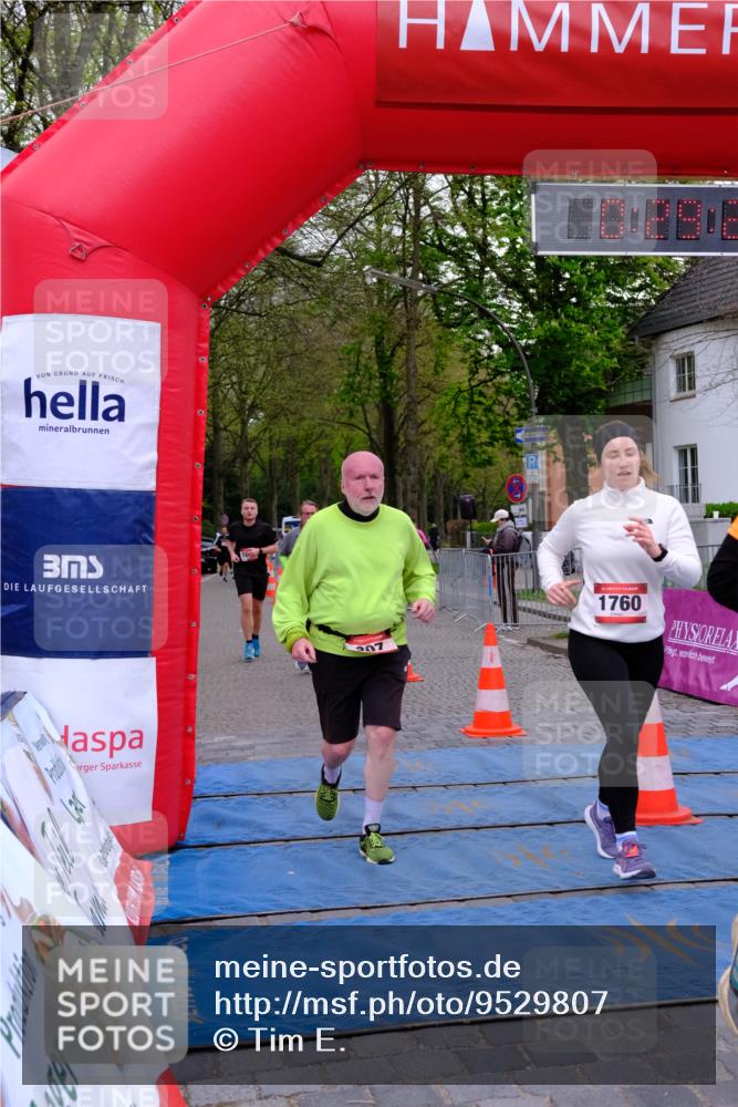 19.04.2026 - Hammer Lauf Tim E. http://msf.ph/oto/9529807 19.04.2026 10:14:32 Ziel 260, 366, 544, 579, 1075, 1091, 1638, 1760 meine-sportfotos.de