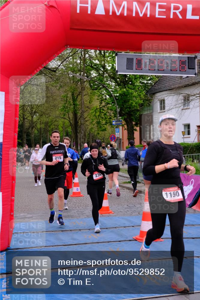 19.04.2026 - Hammer Lauf Tim E. http://msf.ph/oto/9529852 19.04.2026 10:14:44 Ziel 215, 219, 234, 425, 551, 611, 612, 715, 1133, 1150, 1249, 1818 meine-sportfotos.de