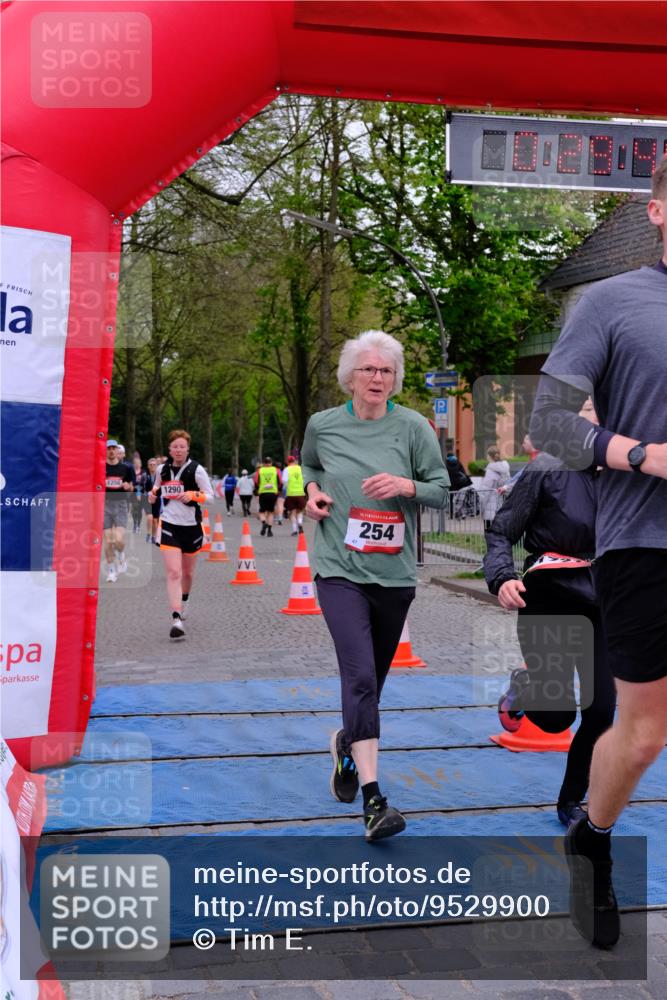 19.04.2026 - Hammer Lauf Tim E. http://msf.ph/oto/9529900 19.04.2026 10:14:57 Ziel 254, 352, 628, 777, 778, 941, 1290, 1608, 1691, 1721 meine-sportfotos.de