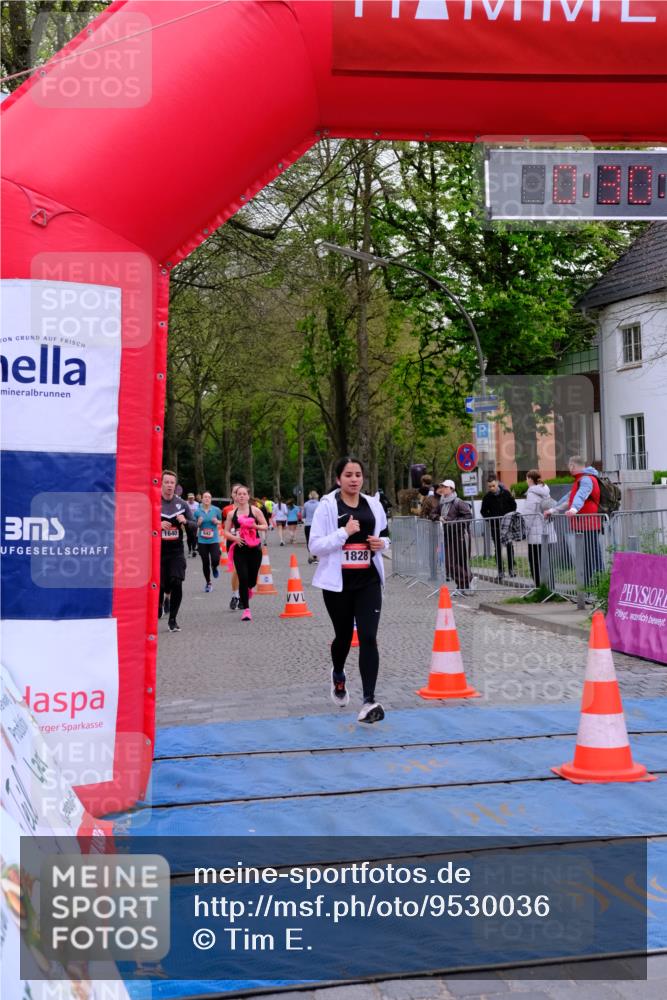 19.04.2026 - Hammer Lauf Tim E. http://msf.ph/oto/9530036 19.04.2026 10:15:19 Ziel 227, 279, 563, 733, 948, 1009, 1053, 1230, 1640, 1828 meine-sportfotos.de