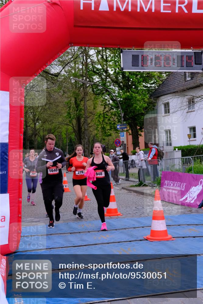 19.04.2026 - Hammer Lauf Tim E. http://msf.ph/oto/9530051 19.04.2026 10:15:22 Ziel 227, 279, 733, 948, 1053, 1640, 1828 meine-sportfotos.de