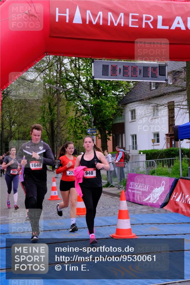 19.04.2026 - Hammer Lauf Tim E. http://msf.ph/oto/9530061 19.04.2026 10:15:22 Ziel 227, 279, 733, 948, 1053, 1640, 1828 meine-sportfotos.de