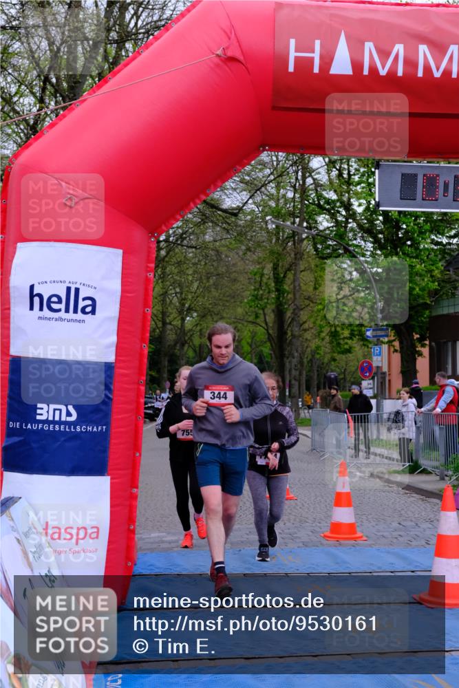 19.04.2026 - Hammer Lauf Tim E. http://msf.ph/oto/9530161 19.04.2026 10:15:47 Ziel 244, 344, 755, 804, 1008, 1744 meine-sportfotos.de