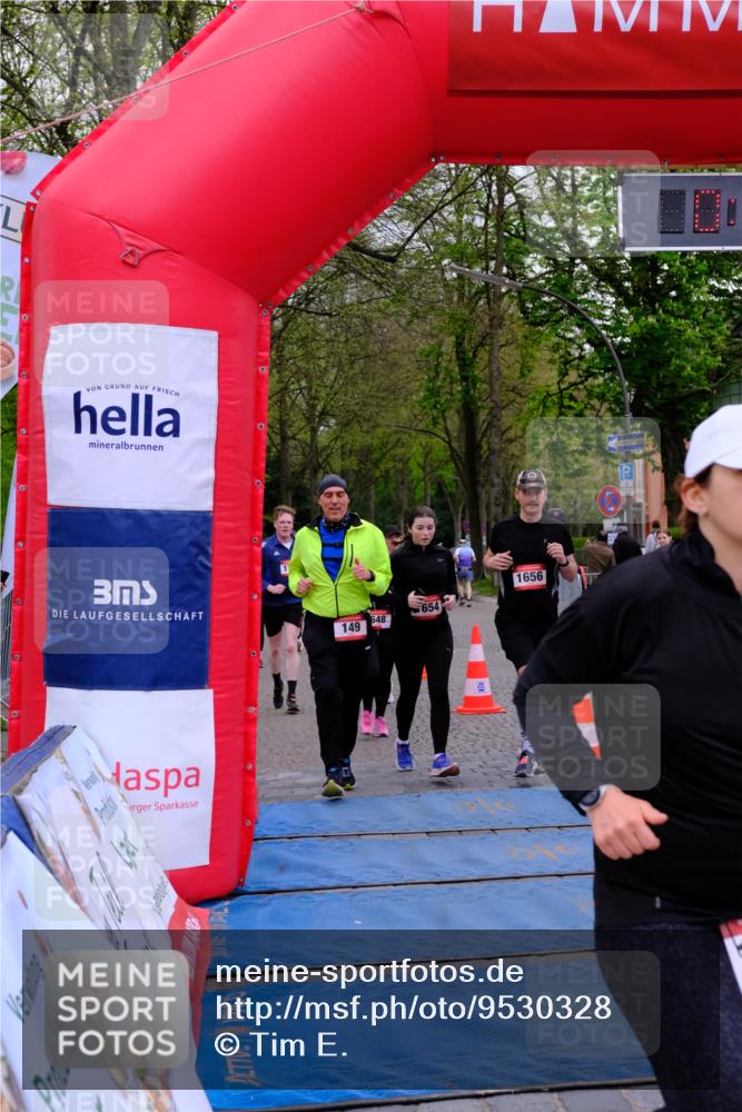 19.04.2026 - Hammer Lauf Tim E. http://msf.ph/oto/9530328 19.04.2026 10:17:25 Ziel 149, 178, 343, 452, 648, 774, 1204, 1654, 1656, 1696, 1770, 1783 meine-sportfotos.de