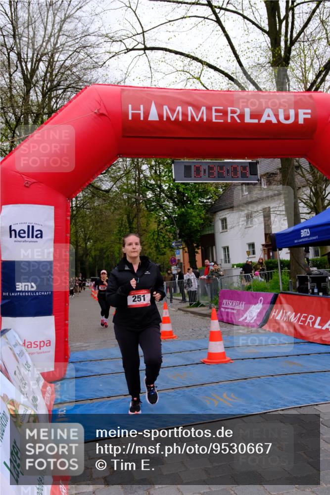 19.04.2026 - Hammer Lauf Tim E. http://msf.ph/oto/9530667 19.04.2026 10:19:12 Ziel 251, 332, 491 meine-sportfotos.de