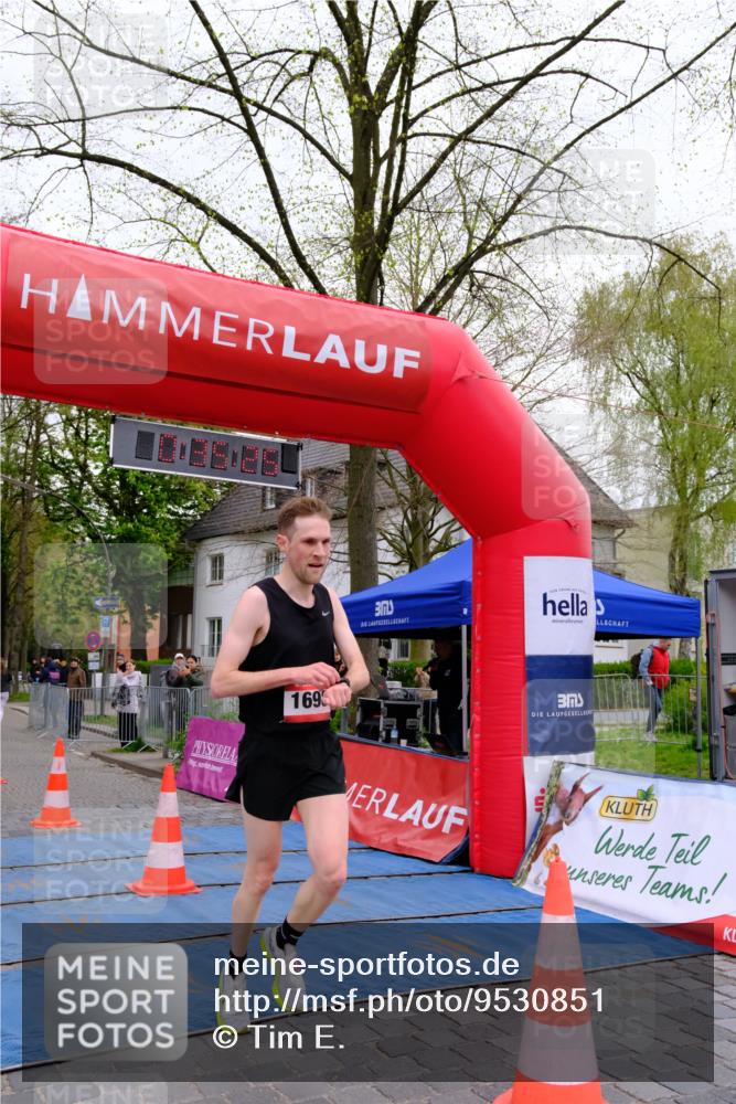 19.04.2026 - Hammer Lauf Tim E. http://msf.ph/oto/9530851 19.04.2026 10:20:33 Ziel 330, 937, 1698, 1759 meine-sportfotos.de