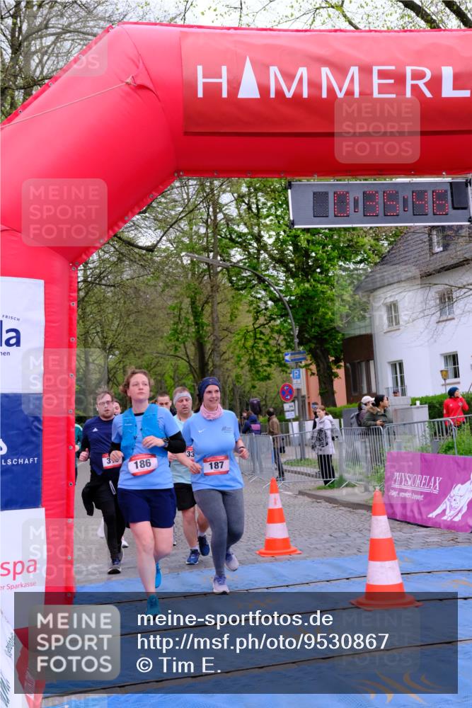 19.04.2026 - Hammer Lauf Tim E. http://msf.ph/oto/9530867 19.04.2026 10:20:54 Ziel 156, 186, 187, 210, 310, 334, 440, 747, 748, 1767 meine-sportfotos.de