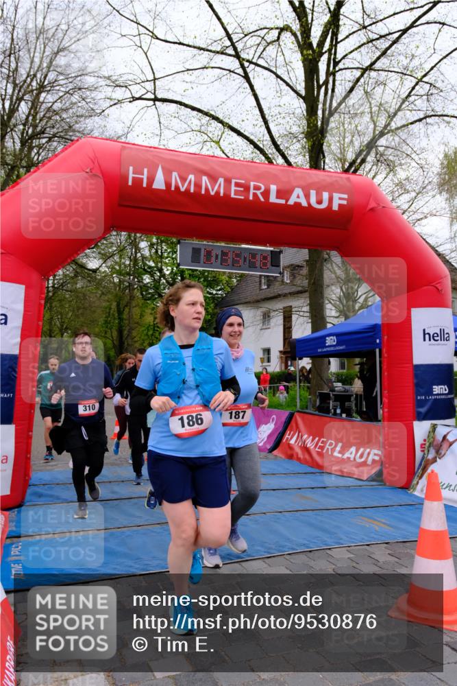 19.04.2026 - Hammer Lauf Tim E. http://msf.ph/oto/9530876 19.04.2026 10:20:56 Ziel 186, 187, 210, 310, 334, 440, 747, 748, 1767 meine-sportfotos.de