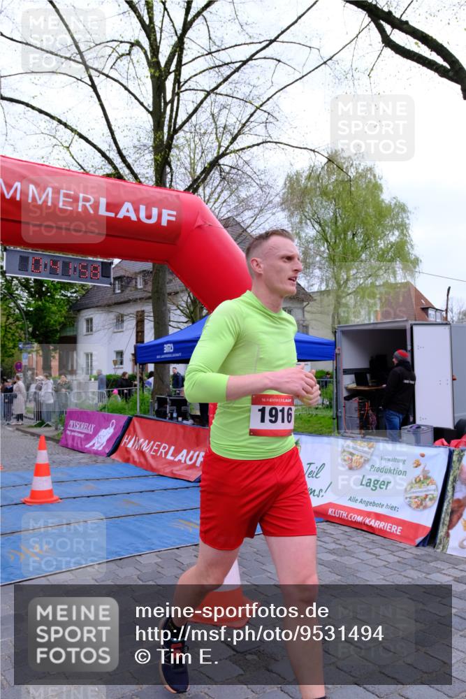 19.04.2026 - Hammer Lauf Tim E. http://msf.ph/oto/9531494 19.04.2026 10:27:06 Ziel 377, 1898, 1916 meine-sportfotos.de