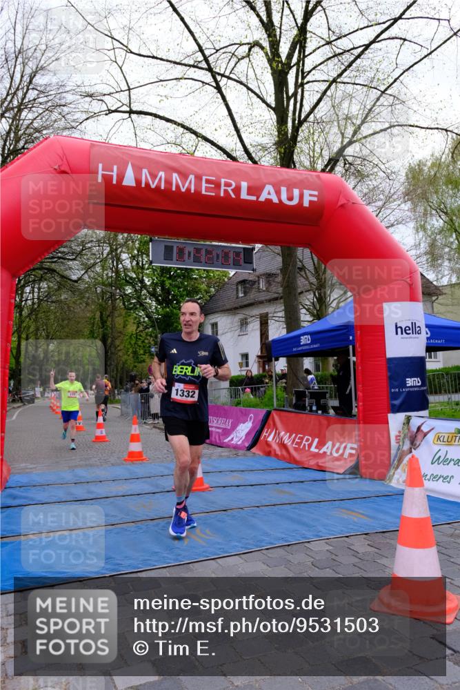 19.04.2026 - Hammer Lauf Tim E. http://msf.ph/oto/9531503 19.04.2026 10:27:12 Ziel 101, 377, 400, 1332, 1800, 1898 meine-sportfotos.de