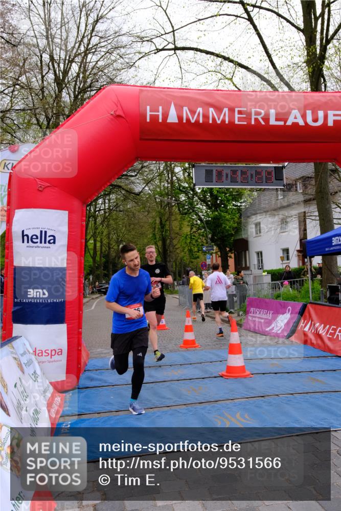 19.04.2026 - Hammer Lauf Tim E. http://msf.ph/oto/9531566 19.04.2026 10:27:37 Ziel 296, 355, 922, 999, 1641, 1724 meine-sportfotos.de