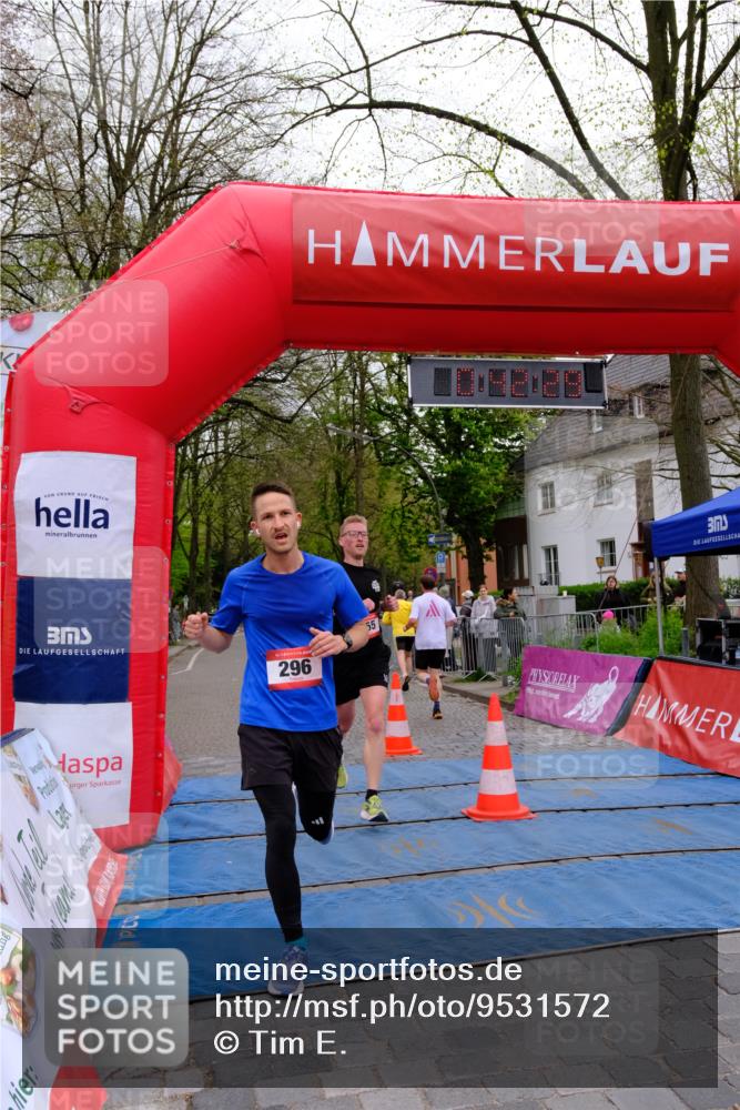 19.04.2026 - Hammer Lauf Tim E. http://msf.ph/oto/9531572 19.04.2026 10:27:37 Ziel 296, 355, 922, 999, 1641, 1724 meine-sportfotos.de