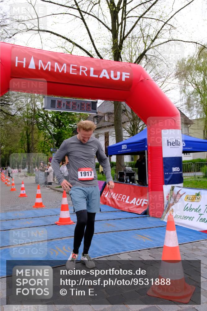 19.04.2026 - Hammer Lauf Tim E. http://msf.ph/oto/9531888 19.04.2026 10:30:44 Ziel 305, 989, 1202, 1323, 1917 meine-sportfotos.de