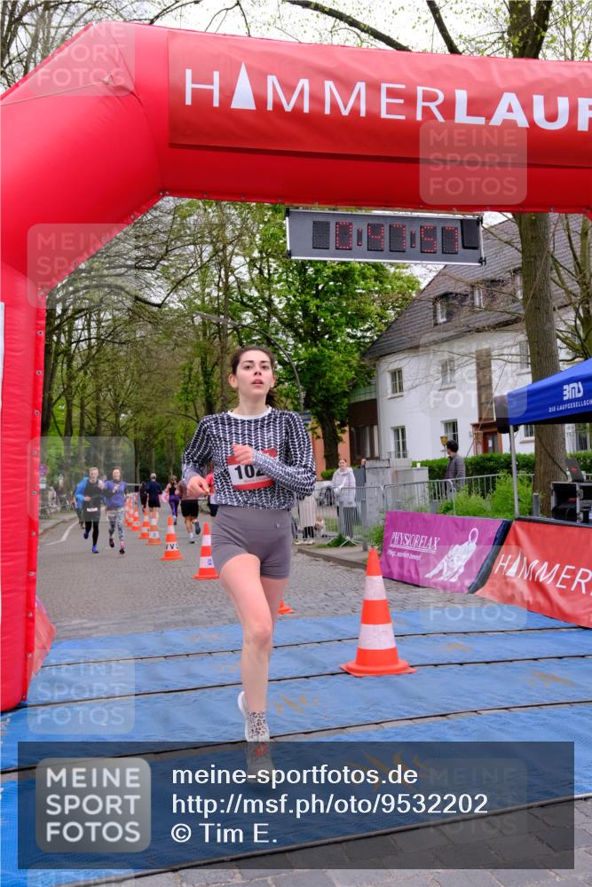 19.04.2026 - Hammer Lauf Tim E. http://msf.ph/oto/9532202 19.04.2026 10:33:05 Ziel 329, 338, 891, 999, 1026, 1800, 1896 meine-sportfotos.de