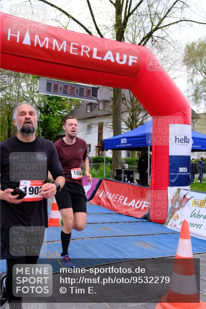 19.04.2026 - Hammer Lauf Tim E. http://msf.ph/oto/9532279 19.04.2026 10:33:18 Ziel 308, 543, 1021, 1794, 1898, 1902 meine-sportfotos.de