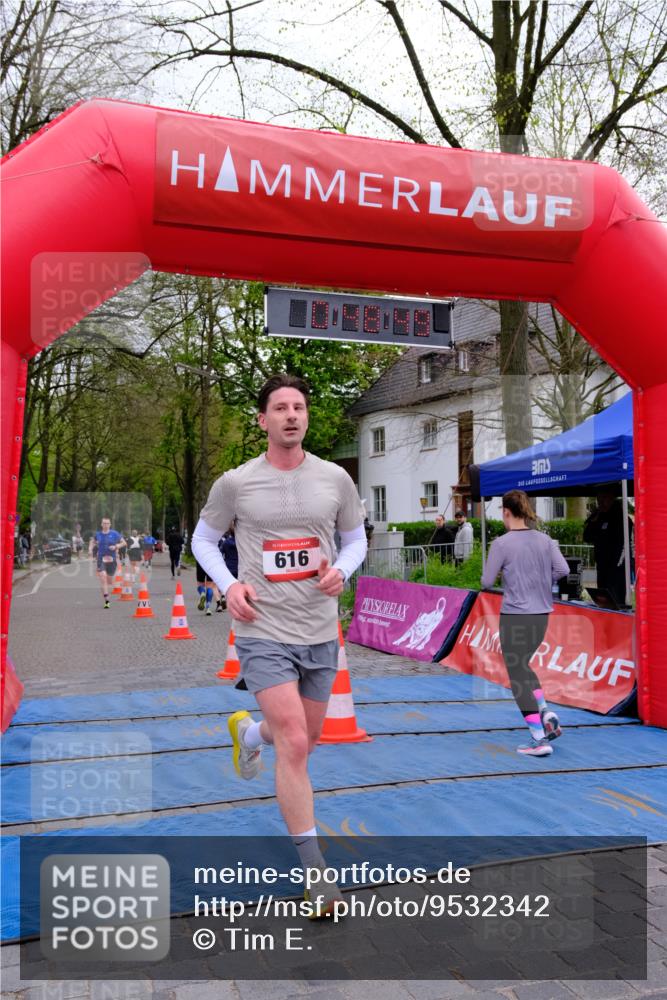19.04.2026 - Hammer Lauf Tim E. http://msf.ph/oto/9532342 19.04.2026 10:33:56 Ziel 165, 252, 323, 616, 813, 878, 1727, 1763 meine-sportfotos.de