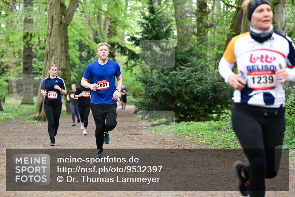 19.04.2026 - Hammer Lauf Dr. Thomas Lammeyer http://msf.ph/oto/9532397 19.04.2026 10:11:10 Laufen 1010, 1713, 1081, 1239 meine-sportfotos.de