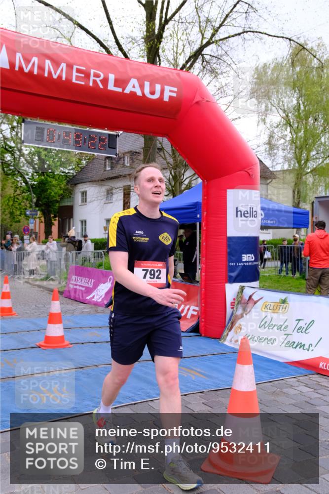 19.04.2026 - Hammer Lauf Tim E. http://msf.ph/oto/9532411 19.04.2026 10:34:30 Ziel 105, 792, 837, 1000, 1001, 1842 meine-sportfotos.de