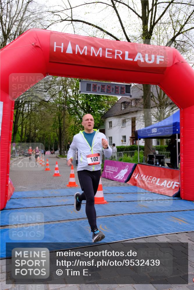 19.04.2026 - Hammer Lauf Tim E. http://msf.ph/oto/9532439 19.04.2026 10:34:41 Ziel 102, 215, 222 meine-sportfotos.de