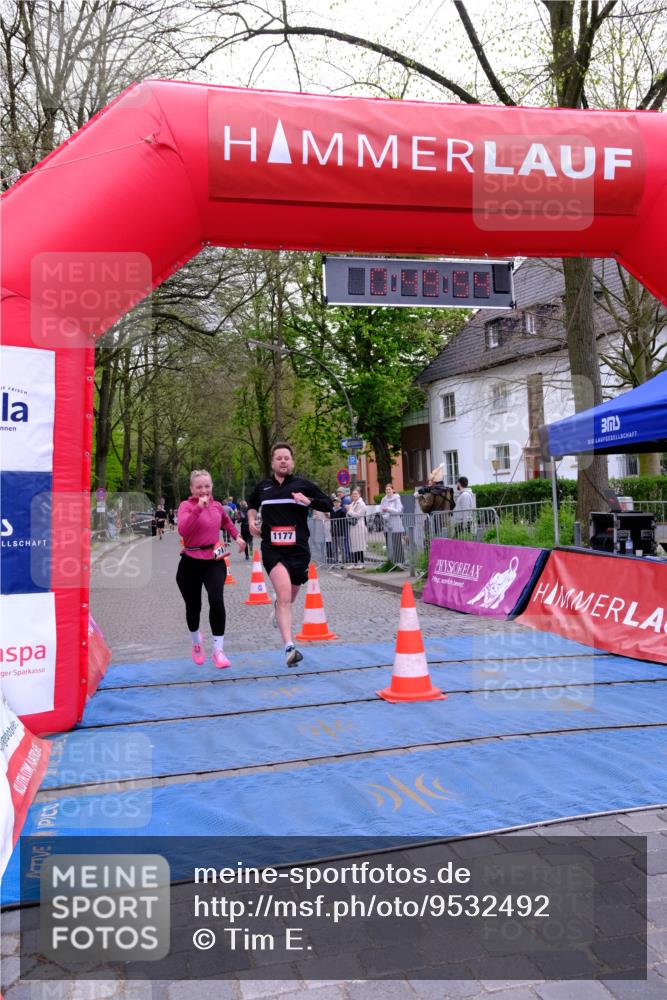 19.04.2026 - Hammer Lauf Tim E. http://msf.ph/oto/9532492 19.04.2026 10:35:02 Ziel 477, 710, 1176, 1177, 1691 meine-sportfotos.de