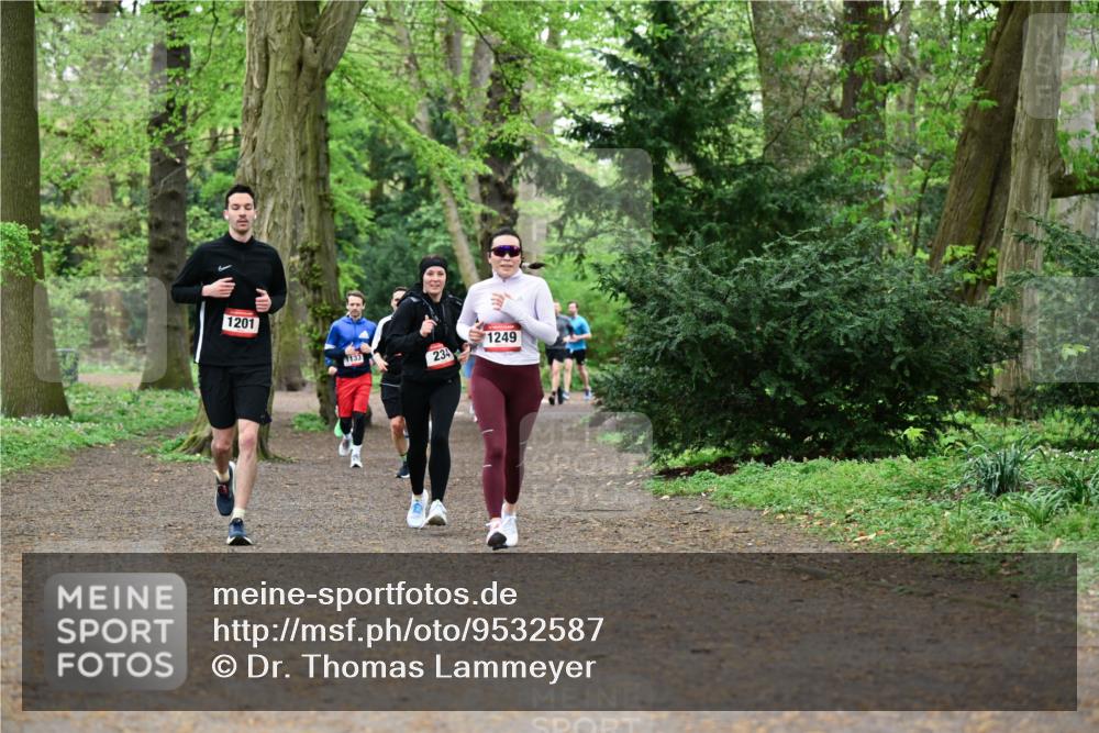 19.04.2026 - Hammer Lauf Dr. Thomas Lammeyer http://msf.ph/oto/9532587 19.04.2026 10:11:38 Laufen 1201, 1249, 1133, 234 meine-sportfotos.de