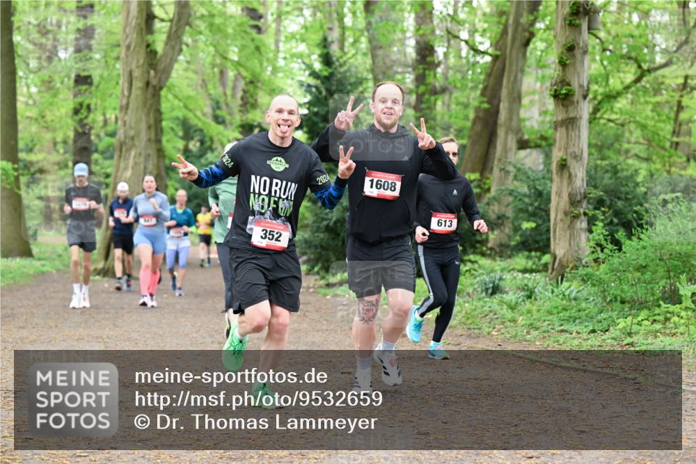 19.04.2026 - Hammer Lauf Dr. Thomas Lammeyer http://msf.ph/oto/9532659 19.04.2026 10:11:50 Laufen 2024, 352, 2024, 1608, 1967, 1958, 613 meine-sportfotos.de