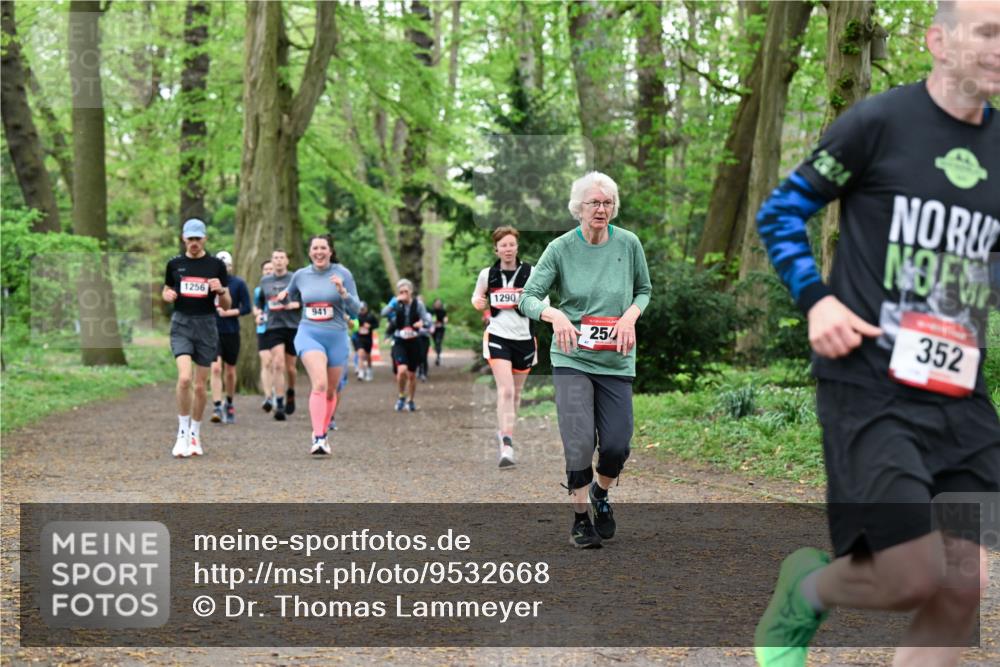 19.04.2026 - Hammer Lauf Dr. Thomas Lammeyer http://msf.ph/oto/9532668 19.04.2026 10:11:51 Laufen 1256, 1290, 941, 254, 352 meine-sportfotos.de