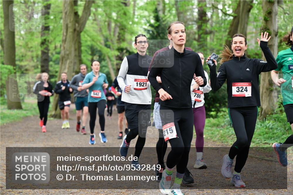19.04.2026 - Hammer Lauf Dr. Thomas Lammeyer http://msf.ph/oto/9532849 19.04.2026 10:12:22 Laufen 692, 542, 1921, 786, 215, 324 meine-sportfotos.de
