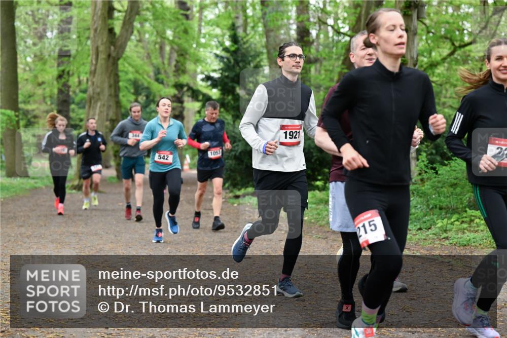 19.04.2026 - Hammer Lauf Dr. Thomas Lammeyer http://msf.ph/oto/9532851 19.04.2026 10:12:23 Laufen 542, 1053, 1921, 215 meine-sportfotos.de