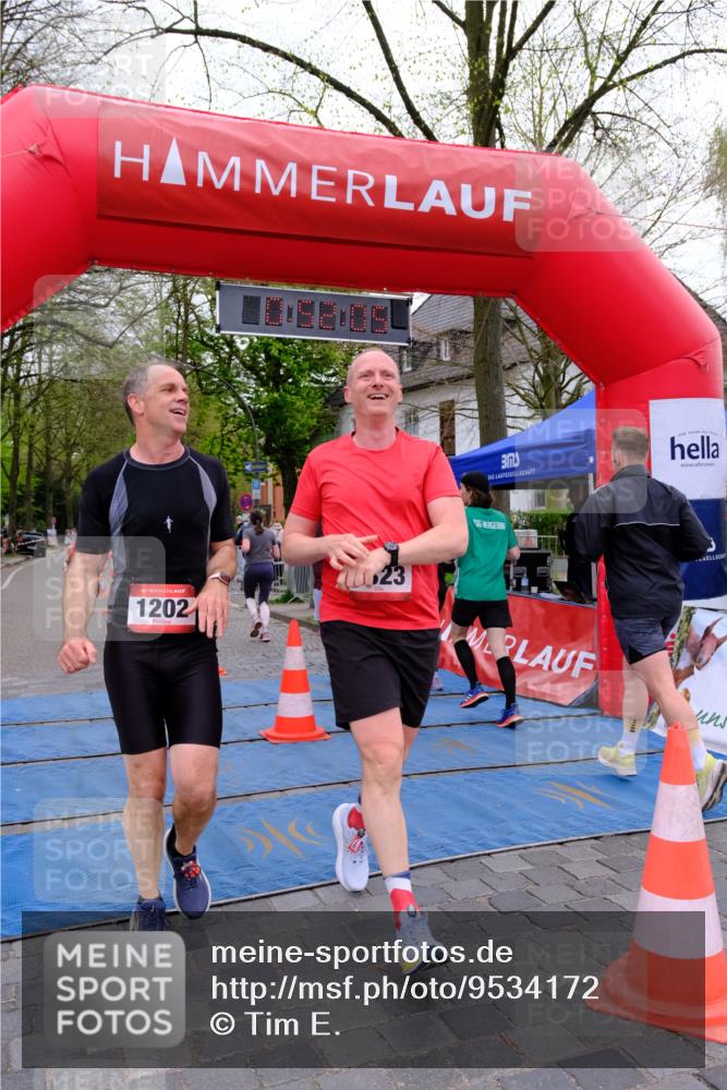 19.04.2026 - Hammer Lauf Tim E. http://msf.ph/oto/9534172 19.04.2026 10:37:13 Ziel 227, 241, 324, 325, 1202, 1215, 1216, 1323, 1772 meine-sportfotos.de