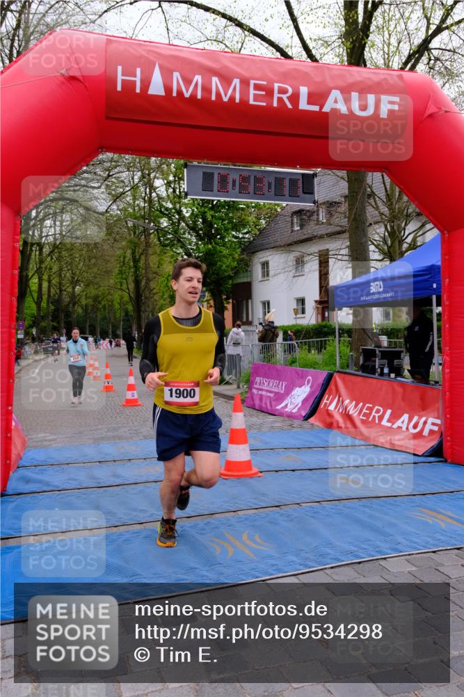 19.04.2026 - Hammer Lauf Tim E. http://msf.ph/oto/9534298 19.04.2026 10:38:19 Ziel 216, 305, 963, 1900, 1901, 1926 meine-sportfotos.de