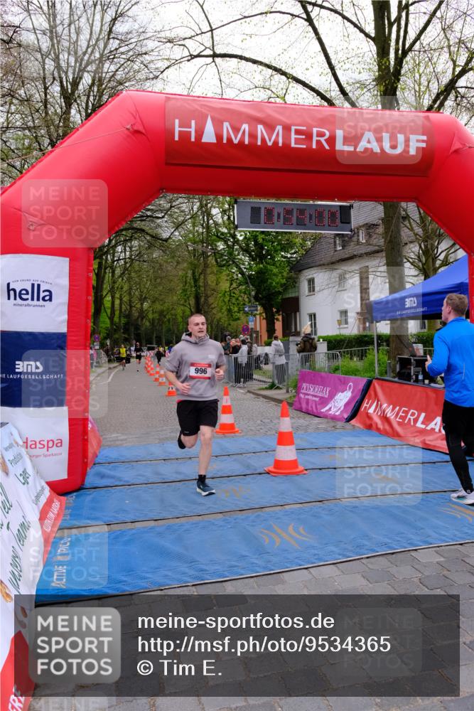 19.04.2026 - Hammer Lauf Tim E. http://msf.ph/oto/9534365 19.04.2026 10:39:08 Ziel 648, 996, 1214, 1217, 1234, 1640, 1799, 1877 meine-sportfotos.de