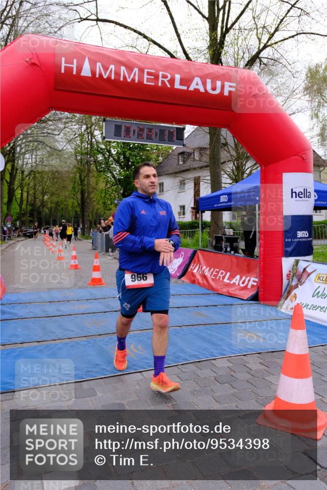 19.04.2026 - Hammer Lauf Tim E. http://msf.ph/oto/9534398 19.04.2026 10:39:25 Ziel 966 meine-sportfotos.de