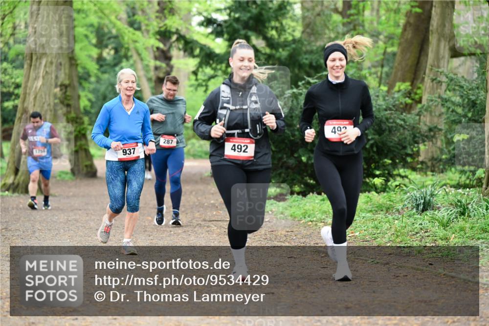 19.04.2026 - Hammer Lauf Dr. Thomas Lammeyer http://msf.ph/oto/9534429 19.04.2026 10:16:41 Laufen 1755, 937, 287, 492, 492 meine-sportfotos.de