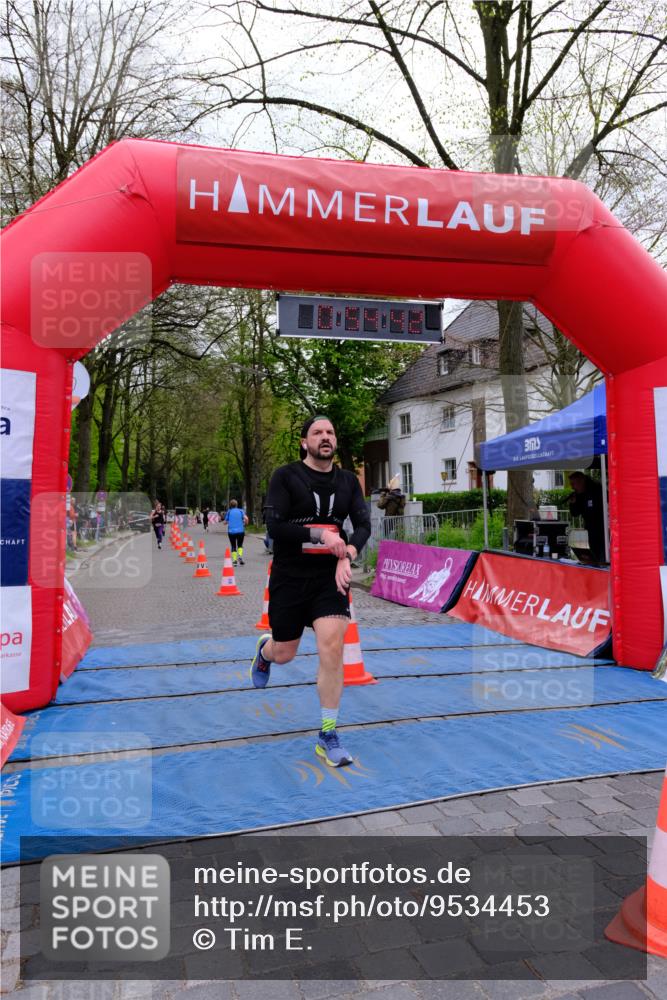 19.04.2026 - Hammer Lauf Tim E. http://msf.ph/oto/9534453 19.04.2026 10:39:50 Ziel 107, 190, 274, 275, 896, 907, 1736 meine-sportfotos.de