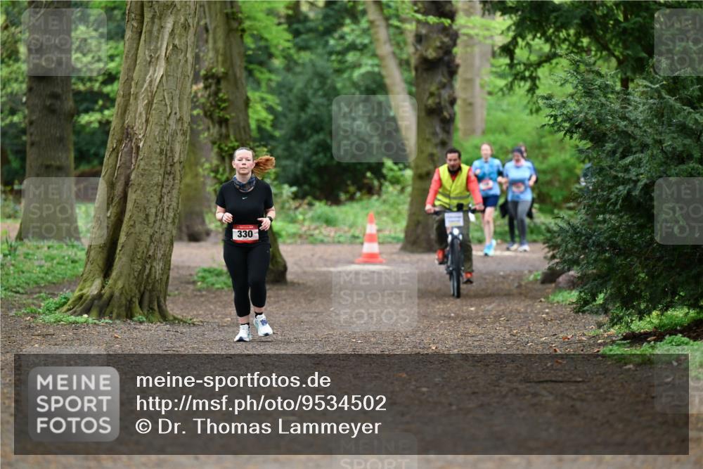 19.04.2026 - Hammer Lauf Dr. Thomas Lammeyer http://msf.ph/oto/9534502 19.04.2026 10:16:52 Laufen 330 meine-sportfotos.de