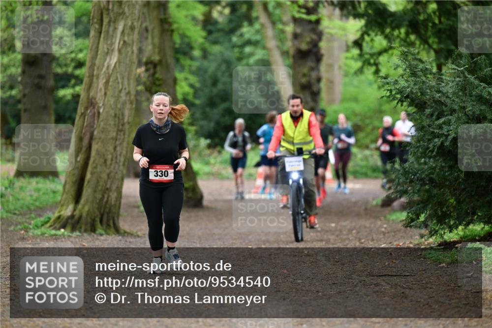 19.04.2026 - Hammer Lauf Dr. Thomas Lammeyer http://msf.ph/oto/9534540 19.04.2026 10:16:55 Laufen 330 meine-sportfotos.de