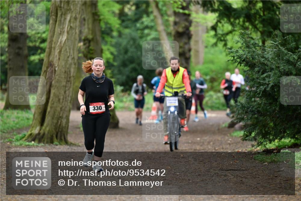 19.04.2026 - Hammer Lauf Dr. Thomas Lammeyer http://msf.ph/oto/9534542 19.04.2026 10:16:56 Laufen 330 meine-sportfotos.de