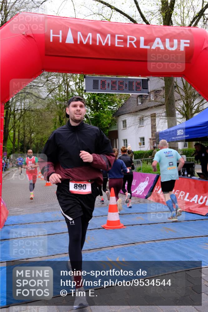 19.04.2026 - Hammer Lauf Tim E. http://msf.ph/oto/9534544 19.04.2026 10:40:23 Ziel 178, 315, 343, 891, 1124, 1133, 1304, 1872 meine-sportfotos.de