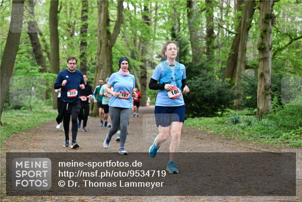 19.04.2026 - Hammer Lauf Dr. Thomas Lammeyer http://msf.ph/oto/9534719 19.04.2026 10:17:15 Laufen 310, 187, 186 meine-sportfotos.de