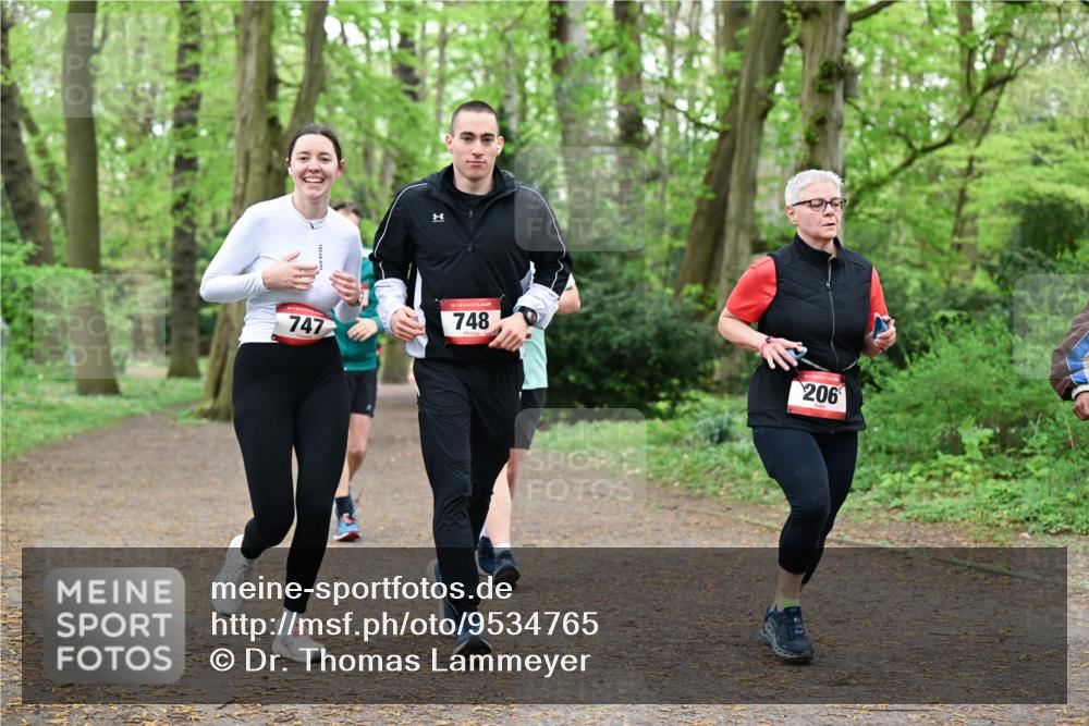 19.04.2026 - Hammer Lauf Dr. Thomas Lammeyer http://msf.ph/oto/9534765 19.04.2026 10:17:20 Laufen 747, 748, 206 meine-sportfotos.de