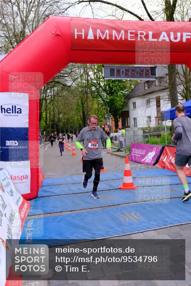 19.04.2026 - Hammer Lauf Tim E. http://msf.ph/oto/9534796 19.04.2026 10:42:07 Ziel 260, 710, 1262, 1293, 1294 meine-sportfotos.de