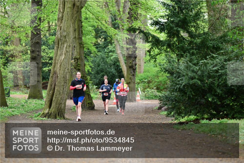 19.04.2026 - Hammer Lauf Dr. Thomas Lammeyer http://msf.ph/oto/9534845 19.04.2026 10:17:29 Laufen 7652, 230, 229 meine-sportfotos.de