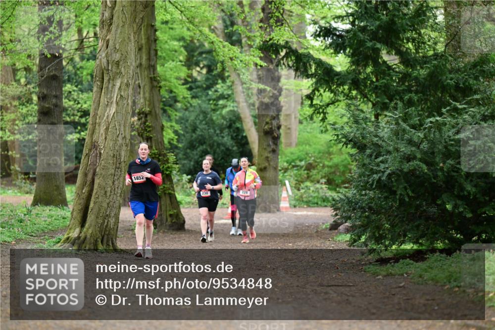 19.04.2026 - Hammer Lauf Dr. Thomas Lammeyer http://msf.ph/oto/9534848 19.04.2026 10:17:29 Laufen 1852, 230, 229 meine-sportfotos.de