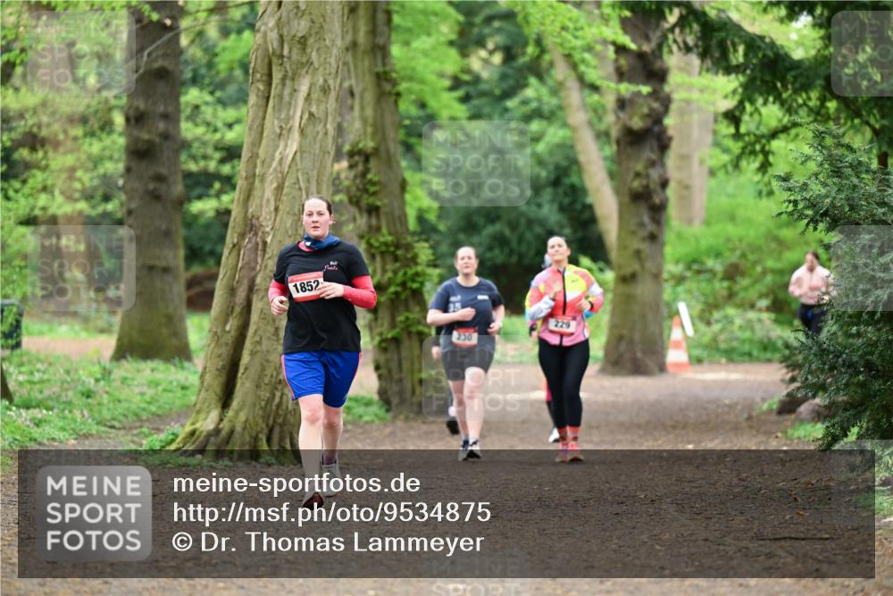 19.04.2026 - Hammer Lauf Dr. Thomas Lammeyer http://msf.ph/oto/9534875 19.04.2026 10:17:31 Laufen 1852, 230, 229 meine-sportfotos.de