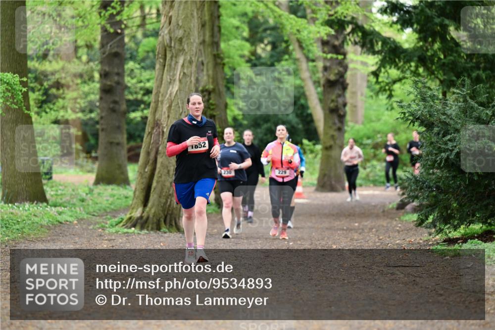 19.04.2026 - Hammer Lauf Dr. Thomas Lammeyer http://msf.ph/oto/9534893 19.04.2026 10:17:33 Laufen 1852, 230, 229 meine-sportfotos.de