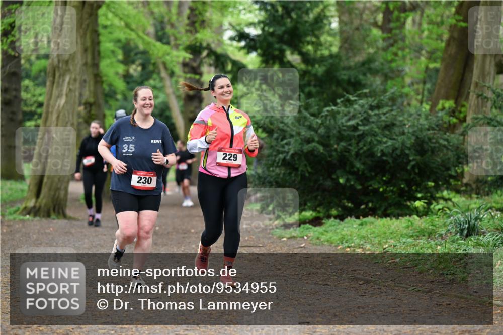19.04.2026 - Hammer Lauf Dr. Thomas Lammeyer http://msf.ph/oto/9534955 19.04.2026 10:17:41 Laufen 229, 230 meine-sportfotos.de