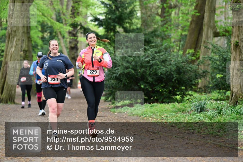 19.04.2026 - Hammer Lauf Dr. Thomas Lammeyer http://msf.ph/oto/9534959 19.04.2026 10:17:41 Laufen 230, 229 meine-sportfotos.de